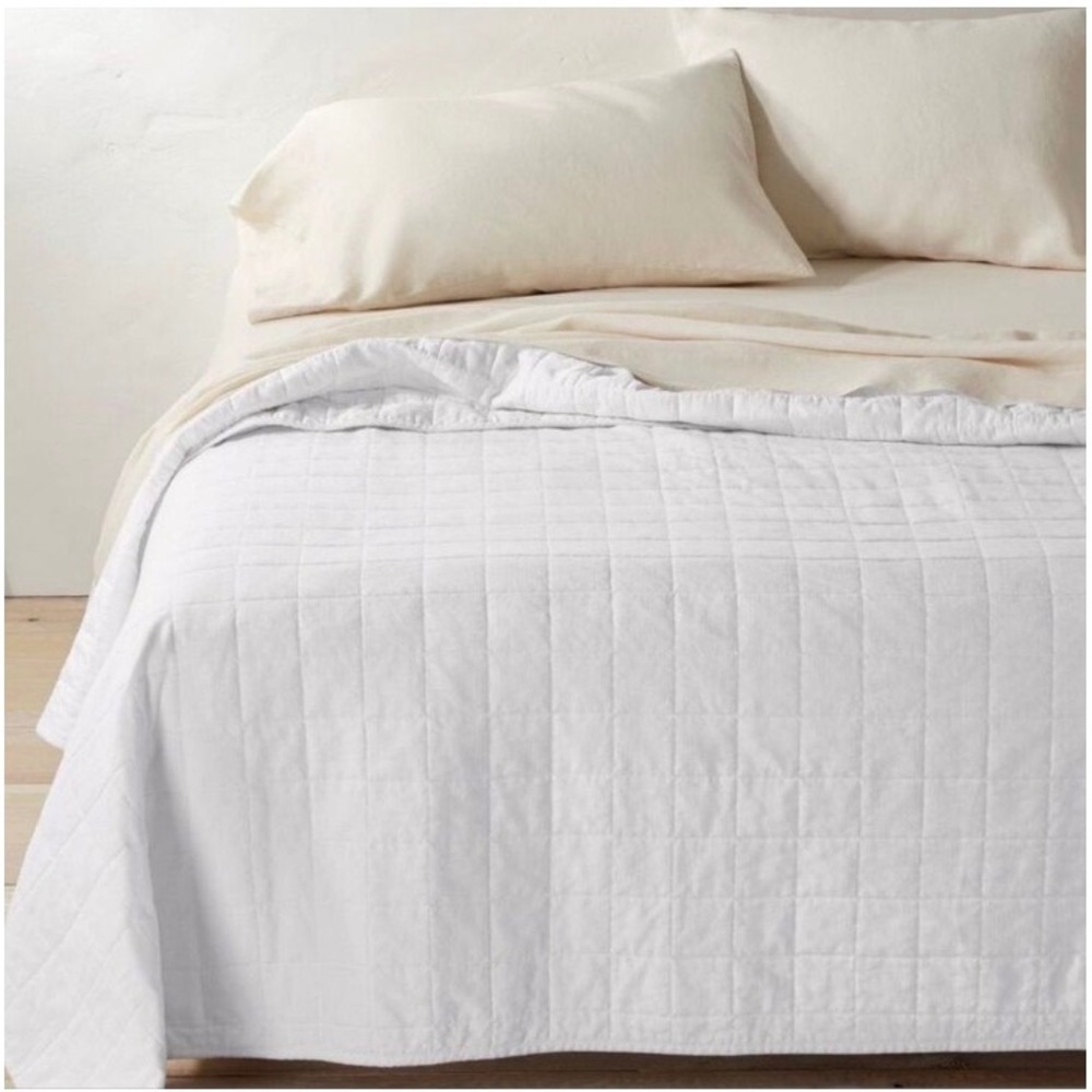 Casaluna Quilt Full/Queen Cream Excellent Heavyweight Linen Blend Box Quilted